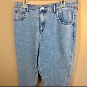 PacSun Jeans - NWOT Pacsun Mom Jeans PacSun Jeans - NWOT Pacsun Mom Jeans